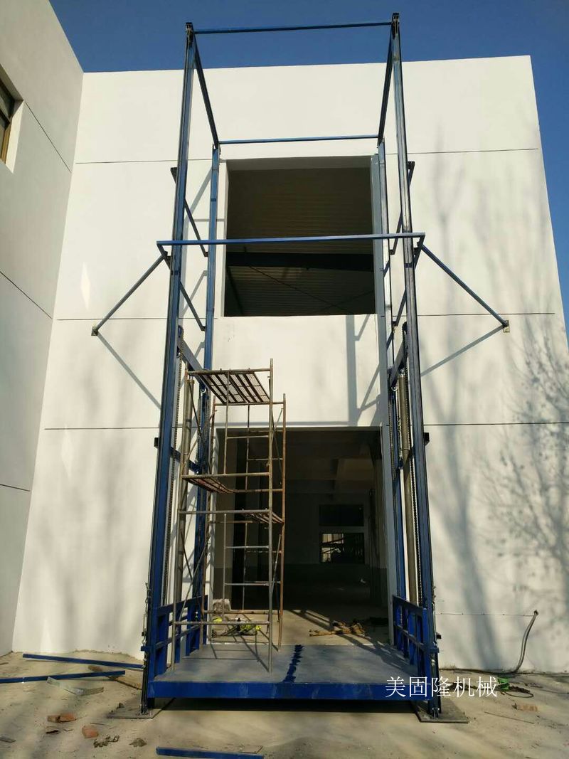 青岛仓库专用导轨式升降货梯价格